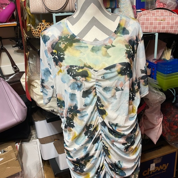 Torrid water color floral top - Picture 1 of 3